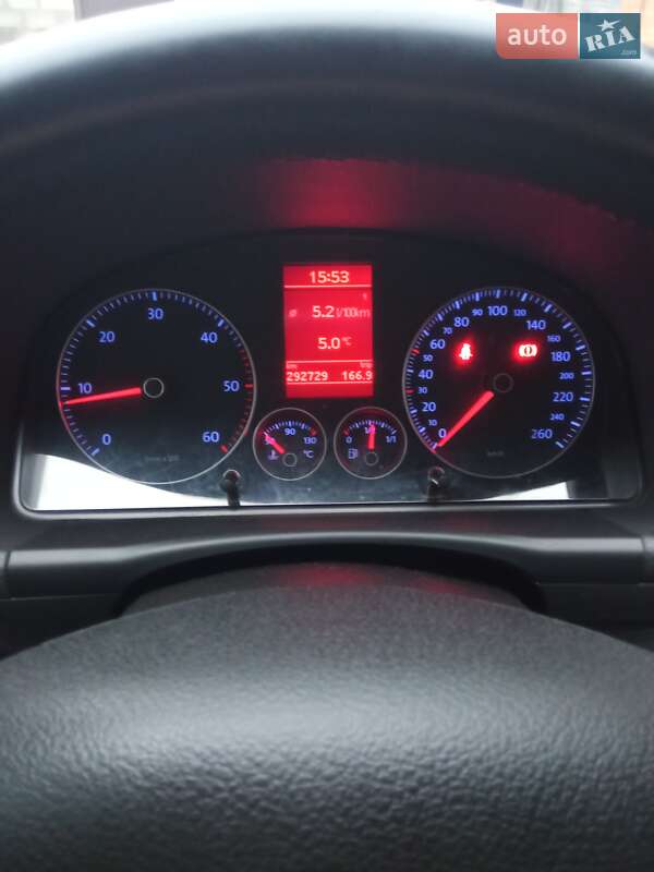 Минивэн Volkswagen Touran 2008 в Луцке