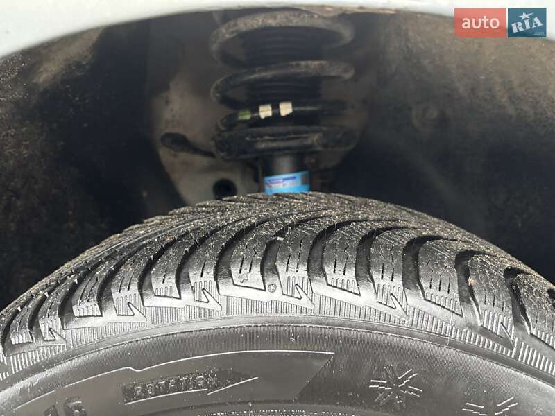 Минивэн Volkswagen Touran 2004 в Черновцах фото 53 Минивэн Volkswagen Touran 2004 в Черновцах