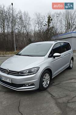 Микровэн Volkswagen Touran 2016 в Славуте