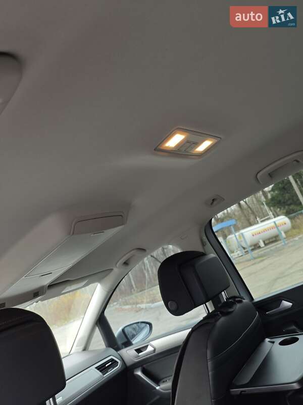 Микровэн Volkswagen Touran 2016 в Славуте