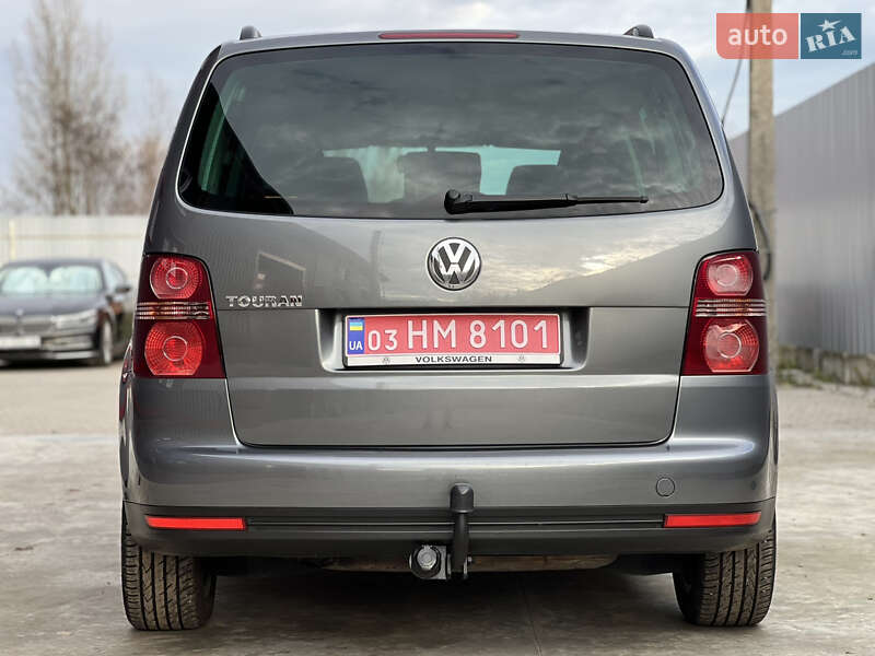 Минивэн Volkswagen Touran 2007 в Лубнах