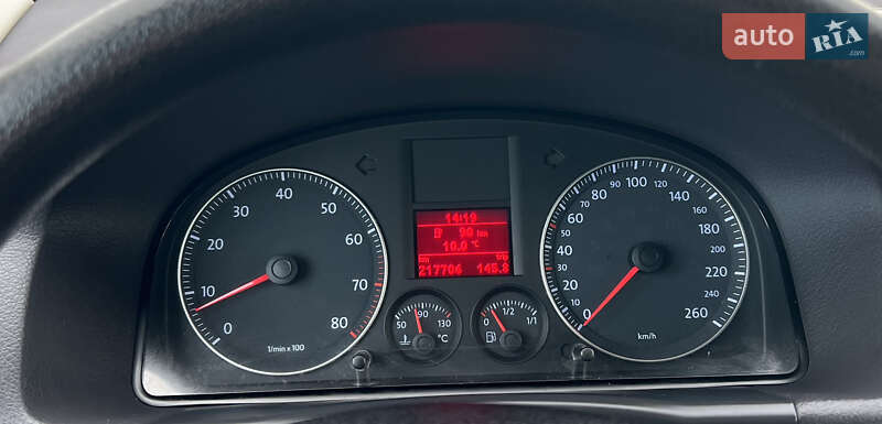 Минивэн Volkswagen Touran 2007 в Лубнах