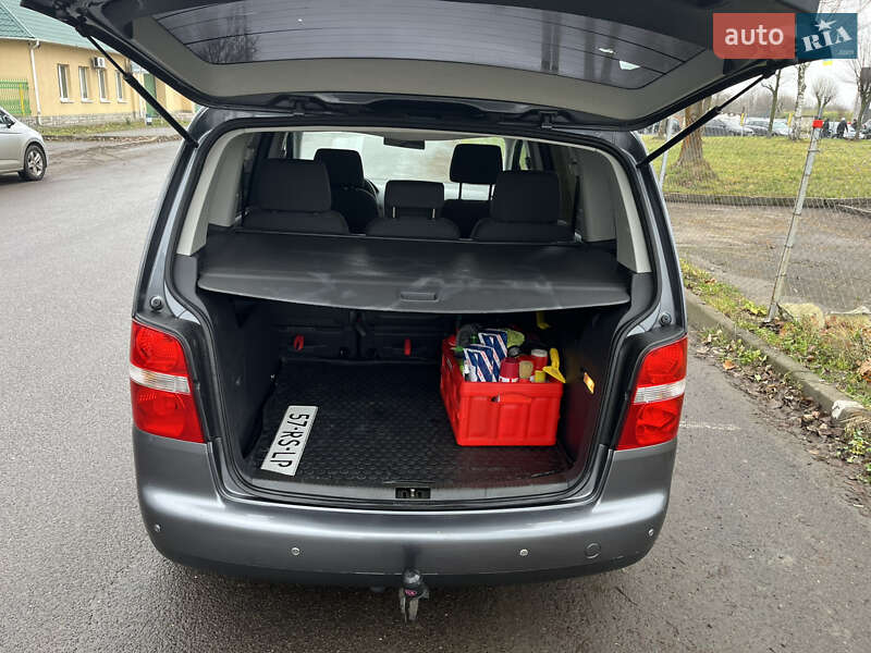 Минивэн Volkswagen Touran 2006 в Луцке фото 17 Минивэн Volkswagen Touran 2006 в Луцке