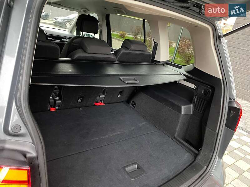 Микровэн Volkswagen Touran 2016 в Ивано-Франковске фото 64 Микровэн Volkswagen Touran 2016 в Ивано-Франковске