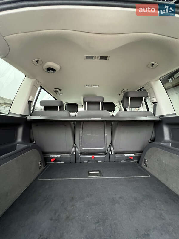 Мінівен Volkswagen Touran 2014 в Києві