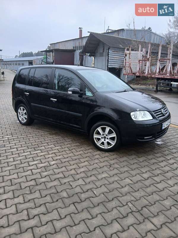 Минивэн Volkswagen Touran 2004 в Луцке фото 3 Минивэн Volkswagen Touran 2004 в Луцке