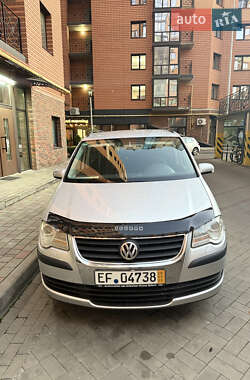 Минивэн Volkswagen Touran 2007 в Луцке