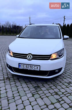 Мінівен Volkswagen Touran 2015 в Чернівцях