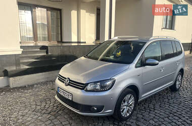 Минивэн Volkswagen Touran 2013 в Иршаве