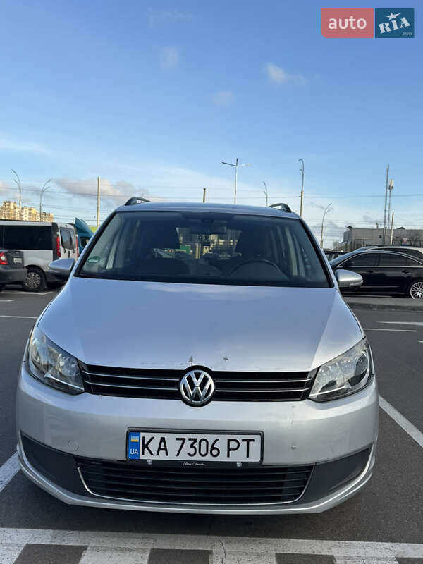 Минивэн Volkswagen Touran 2012 в Киеве
