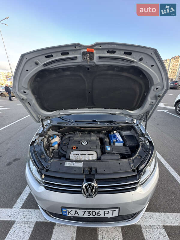 Минивэн Volkswagen Touran 2012 в Киеве