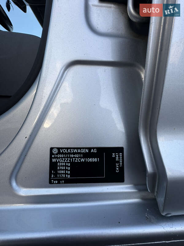 Минивэн Volkswagen Touran 2012 в Киеве