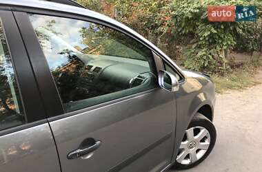 Минивэн Volkswagen Touran 2004 в Кривом Роге