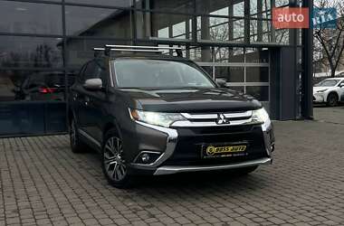 Минивэн Volkswagen Touran 2011 в Ивано-Франковске