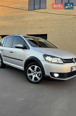 Минивэн Volkswagen Touran 2011 в Миргороде