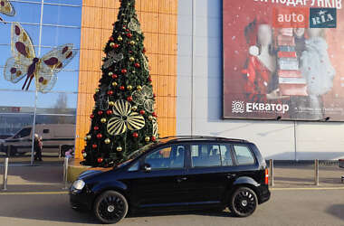 Мінівен Volkswagen Touran 2005 в Полтаві