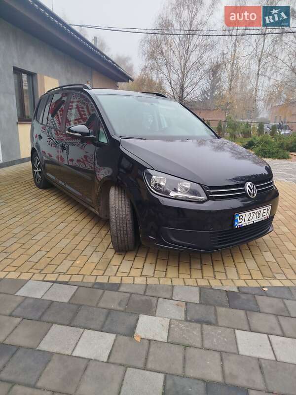 Volkswagen Touran 2011 Volkswagen Touran 2011