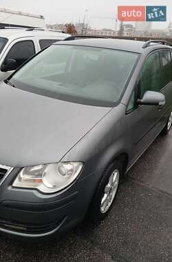 Минивэн Volkswagen Touran 2007 в Виннице
