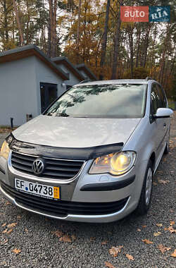Минивэн Volkswagen Touran 2007 в Ковеле