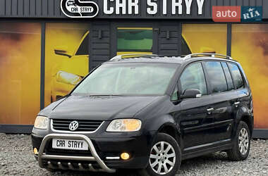 Минивэн Volkswagen Touran 2006 в Стрые