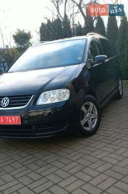 Минивэн Volkswagen Touran 2006 в Луцке
