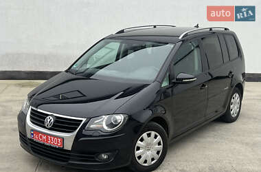 Минивэн Volkswagen Touran 2010 в Виннице
