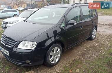 Минивэн Volkswagen Touran 2006 в Бобринце