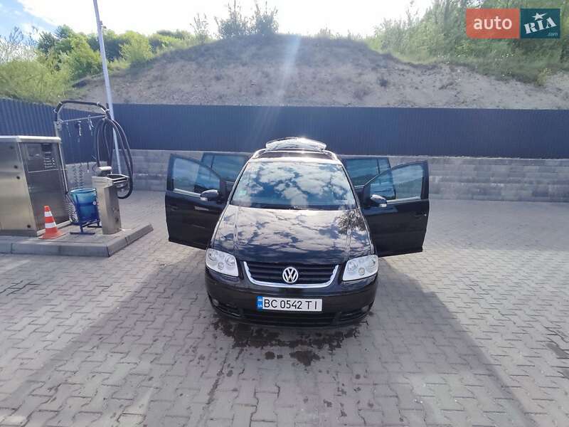 Volkswagen Touran 2003