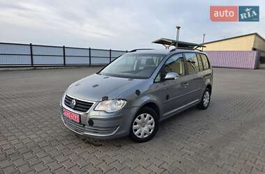 Минивэн Volkswagen Touran 2007 в Луцке