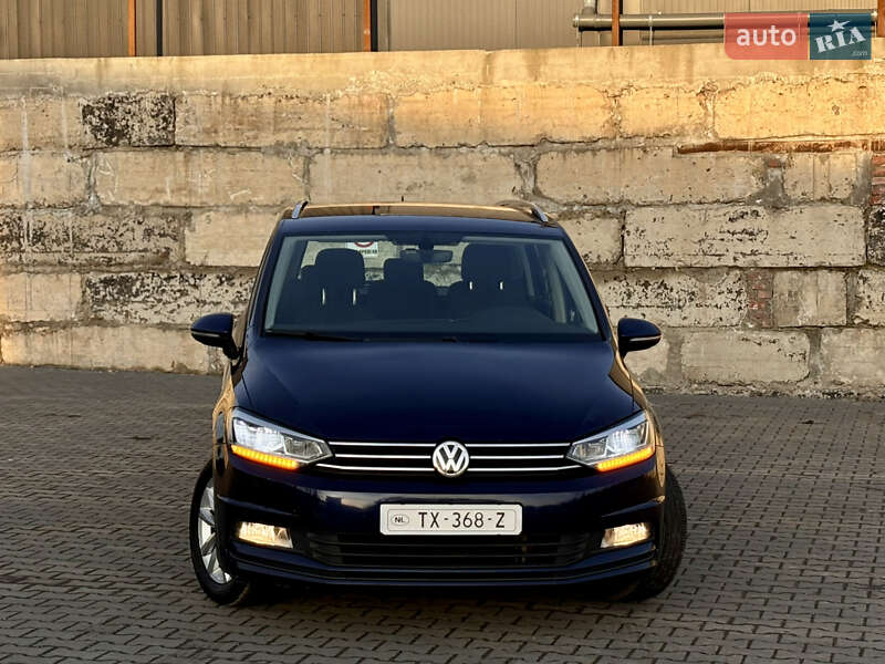 Volkswagen Touran 2016