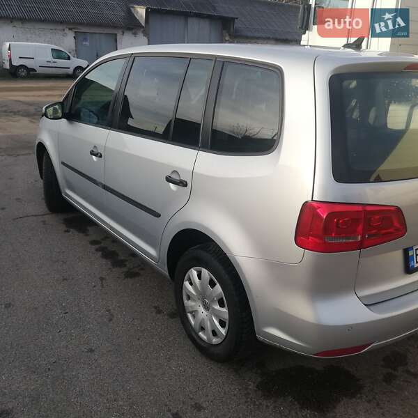 Мінівен Volkswagen Touran 2013 в Львові фото 11 Мінівен Volkswagen Touran 2013 в Львові