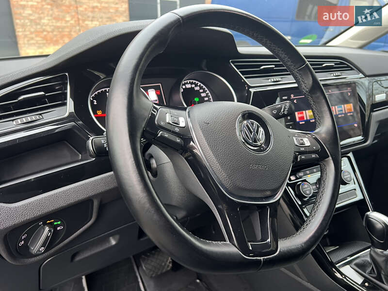 Мікровен Volkswagen Touran 2019 в Ковелі