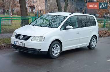 Минивэн Volkswagen Touran 2003 в Сарнах