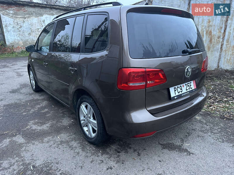 Мінівен Volkswagen Touran 2012 в Мукачевому