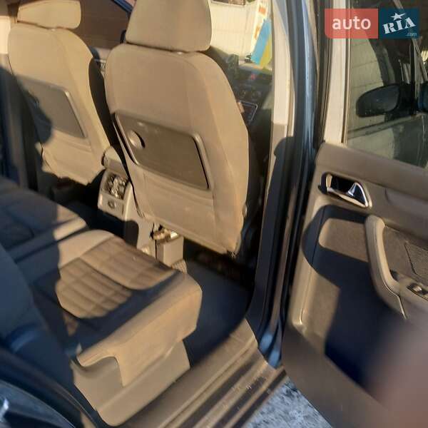 Мінівен Volkswagen Touran 2006 в Шепетівці