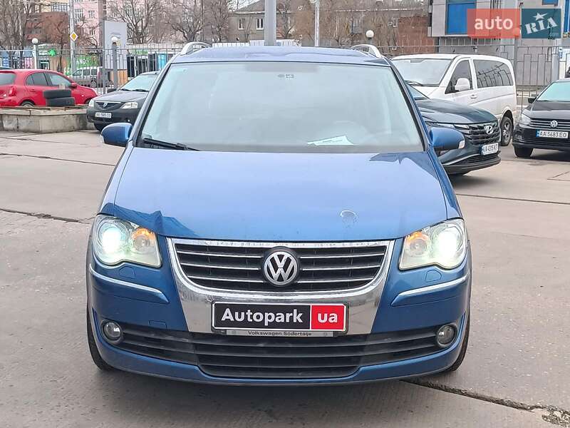 Минивэн Volkswagen Touran 2007 в Харькове