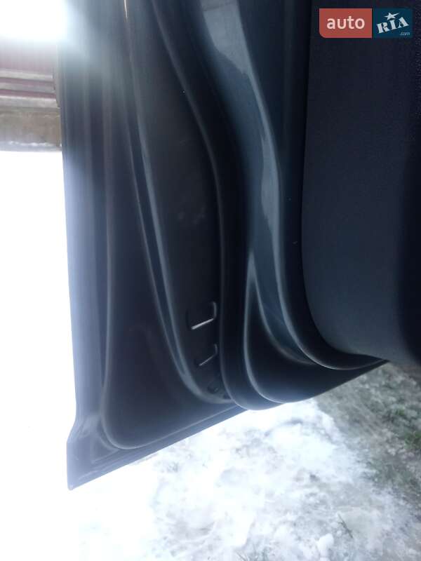 Минивэн Volkswagen Touran 2007 в Надворной фото 32 Минивэн Volkswagen Touran 2007 в Надворной