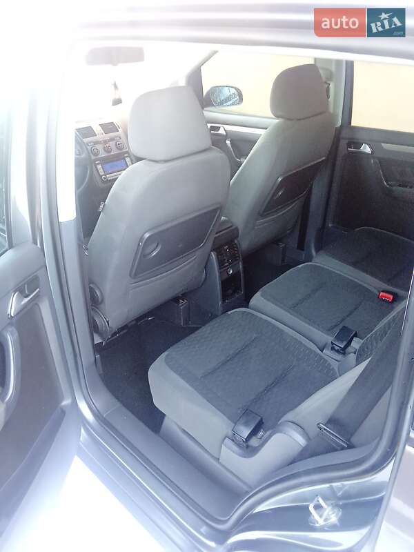 Минивэн Volkswagen Touran 2007 в Надворной фото 24 Минивэн Volkswagen Touran 2007 в Надворной