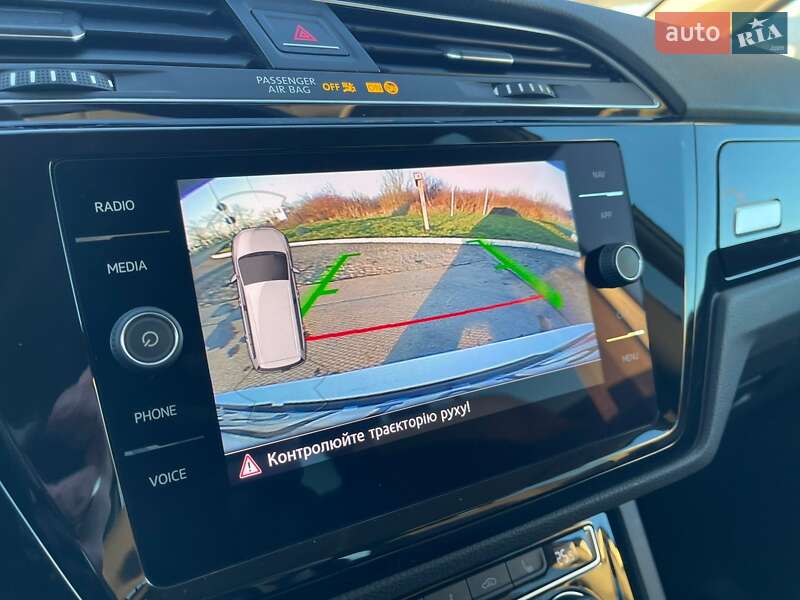 Микровэн Volkswagen Touran 2018 в Ужгороде