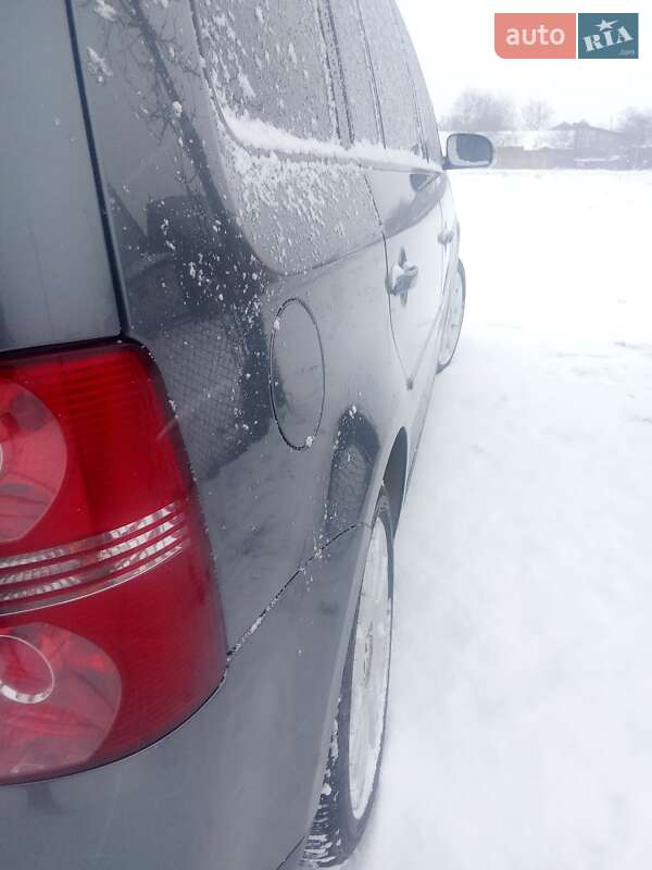 Минивэн Volkswagen Touran 2007 в Надворной фото 46 Минивэн Volkswagen Touran 2007 в Надворной