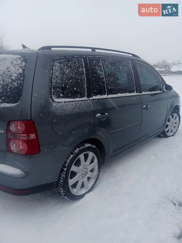 Минивэн Volkswagen Touran 2007 в Надворной фото 7 Минивэн Volkswagen Touran 2007 в Надворной
