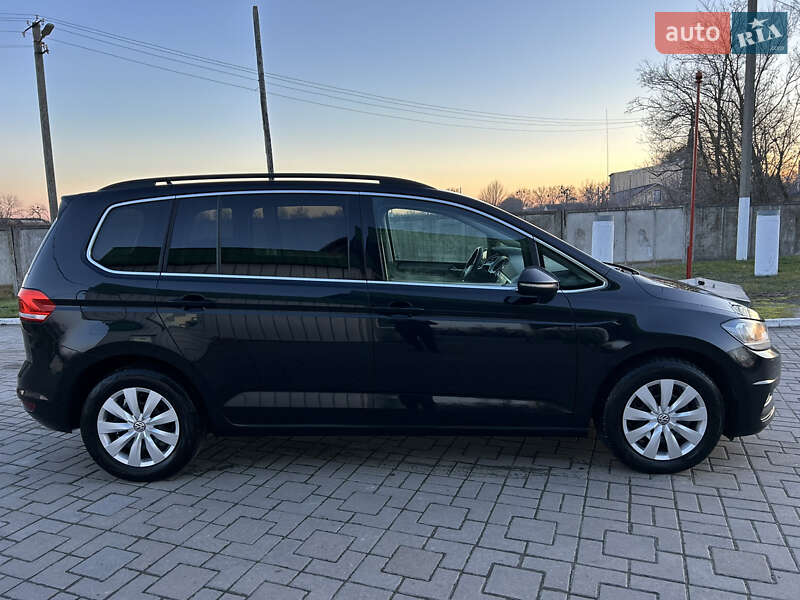 Микровэн Volkswagen Touran 2018 в Дунаевцах