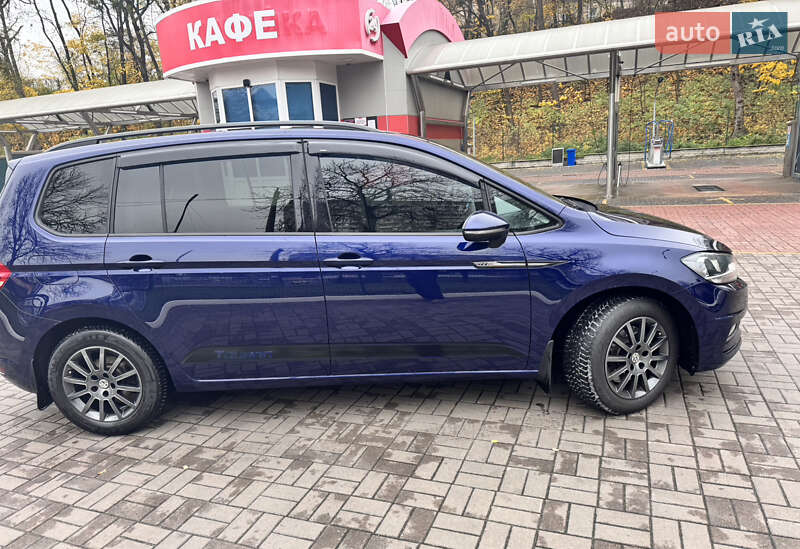 Мінівен Volkswagen Touran 2015 в Києві фото 9 Мінівен Volkswagen Touran 2015 в Києві