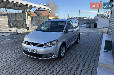 Мінівен Volkswagen Touran 2010 в Новоселиці
