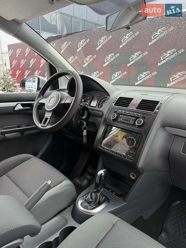 Мінівен Volkswagen Touran 2012 в Сумах