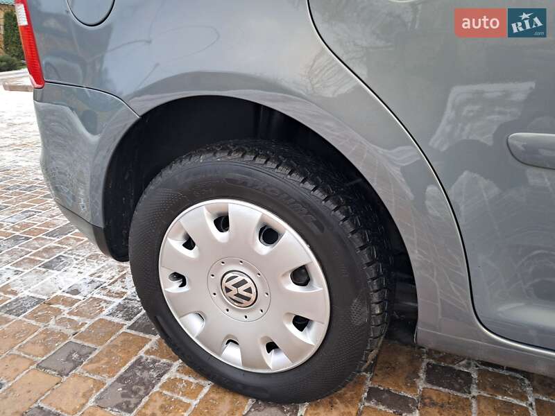 Минивэн Volkswagen Touran 2006 в Могилев-Подольске фото 47 Минивэн Volkswagen Touran 2006 в Могилев-Подольске