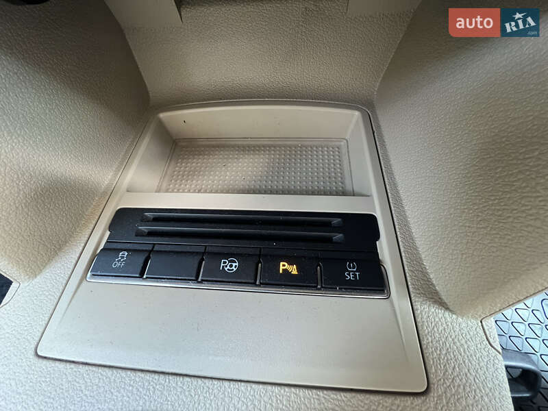 Минивэн Volkswagen Touran 2013 в Луцке фото 71 Минивэн Volkswagen Touran 2013 в Луцке