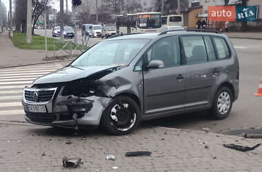 Мінівен Volkswagen Touran 2007 в Черкасах