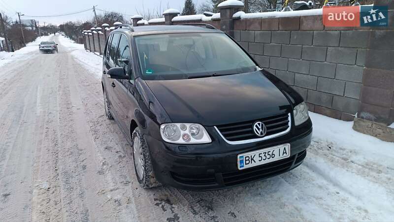 Мінівен Volkswagen Touran 2005 в Сарнах