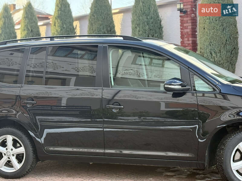 Минивэн Volkswagen Touran 2011 в Стрые фото 23 Минивэн Volkswagen Touran 2011 в Стрые